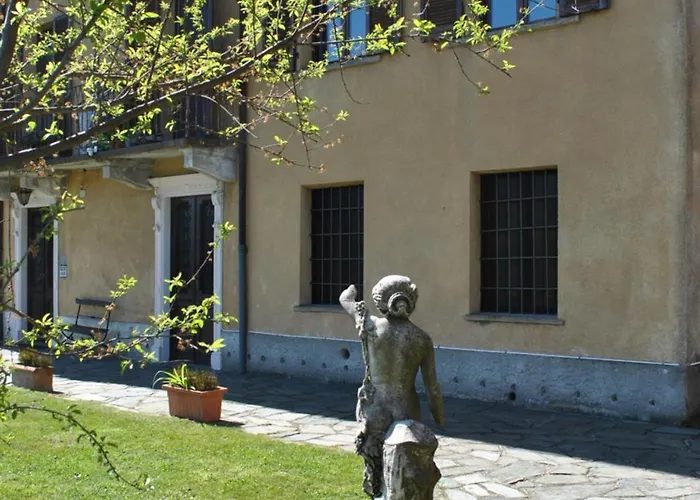 Campana Free Private Parking *