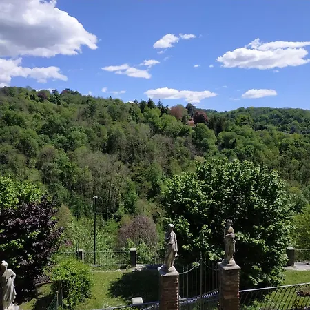 Campana Free Private Parking *